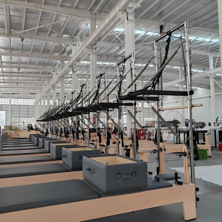 Reformer Macchina Pilates con Half Trapeze - PM27 - Visuale Totale nella Stanza