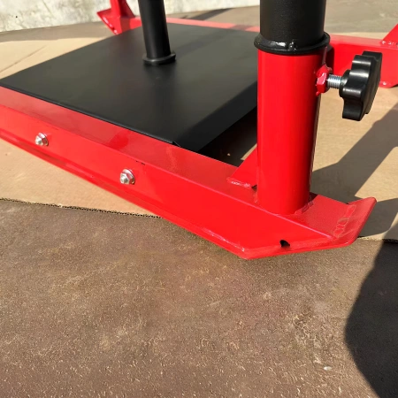 Traîneau de poids de gymnase | Renforcement musculaire - Vue rapprochée