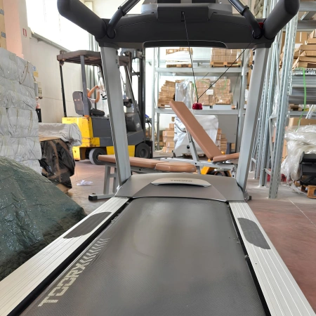 Toorx Treadmill with Display - TRX8000 | Second Hand - Platform