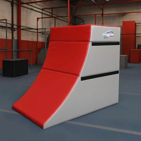 Parkour de pared suave y deformada - PK16 | Profesional - Vista completa del gimnasio