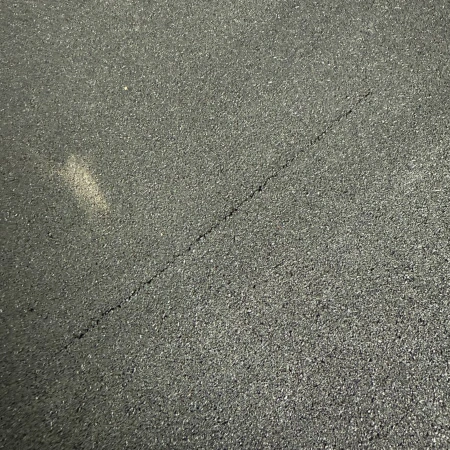 Damaged rubberized floor - various sizes | Professional - Scratched Surface View