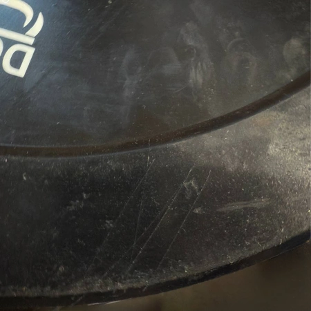 Gym Bumper Plates mit Beschädigungen | Verschiedene Gewichte - Optischer Stoßfänger mit Kratzern