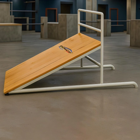 Rampa Inclinata – PK52 | Psicomotricità e Mini‑Parkour - Visuale Completa Palestra