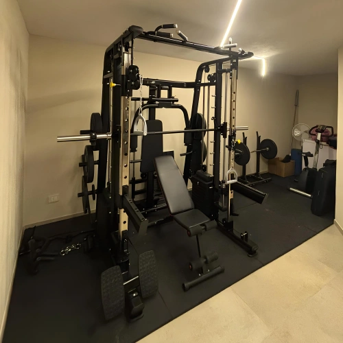 Rack multifunción - MR50 | Cables, Máquina Smith, Prensa de Piernas - Ver la Máquina desde el Frente