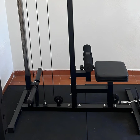 Lat Machine Multifunzione - Regolabile | Accessori Inclusi - Visuale Ravvicinata