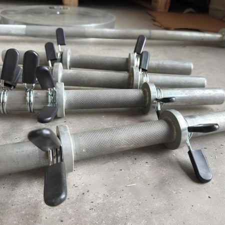 Kit de barre, haltères et 135 kg de plaques de poids | Seconde main - Haltères