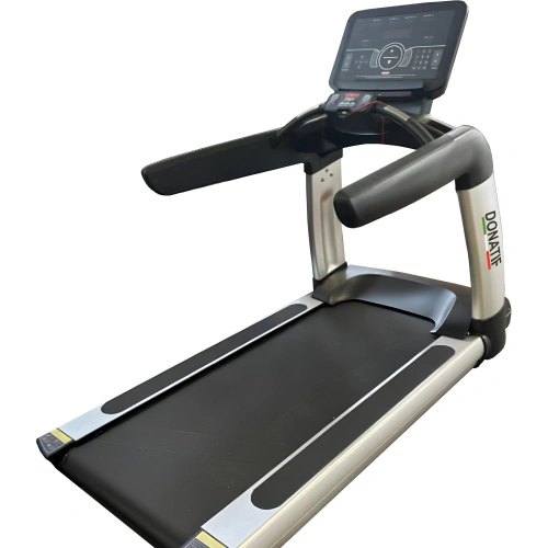 Laufband mit Monitor 20 km/h - TR164A | Professionell – Frontansicht