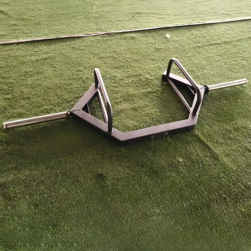 Open Hex Trap Bar – 25, 28, 50 mm | Maßgefertigt – Draufsicht auf den Rasen