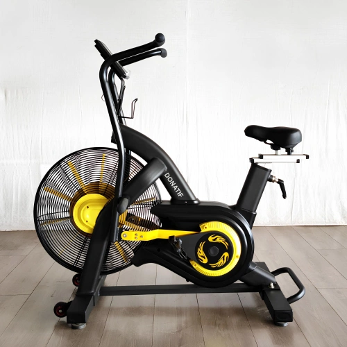 Assault Air Bike – Verstellbarer Sitz – SB85 | Profi – Arena-Ansicht