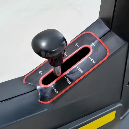 Adjustable Indoor Spinning Bike - SB100 | Professional - Close-up view