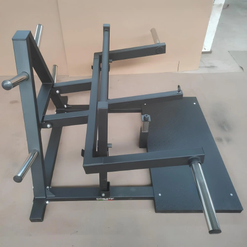 Belt Squat - Deadlift Machine - FMT | Tailor-made - Full Room View