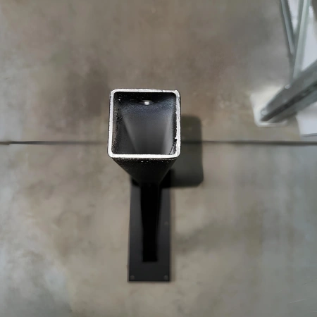 Supports pour sac de frappe - Noir | Salle de sport - Vue sur les installations