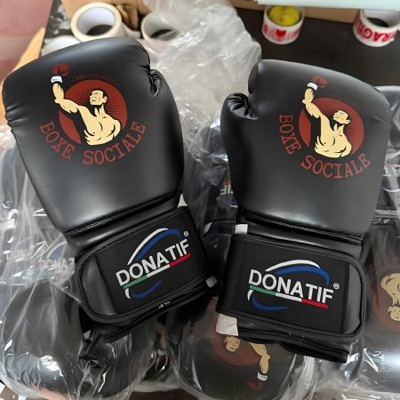 Boxhandschuhe mit individuellem Logo | Professional - Kundenlogo