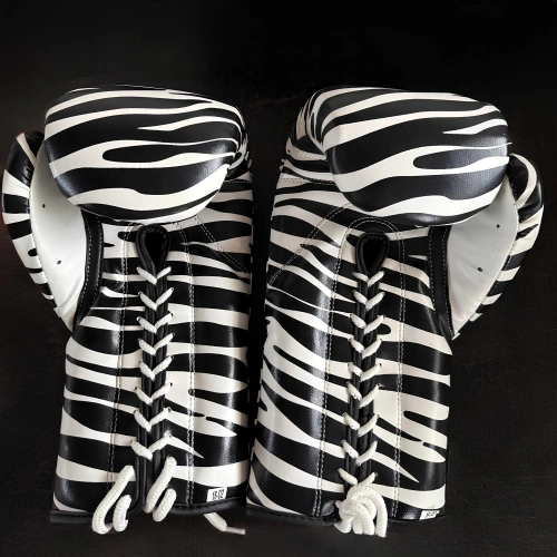 Guantes de boxeo Zebra Design - GB22 | Profesional - Vista de cordón
