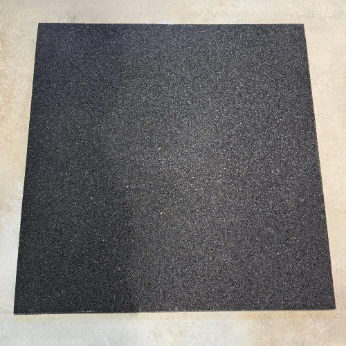 Suelo profesional de gimnasio - 100x100x1,5 cm | PP15 - Vista inferior