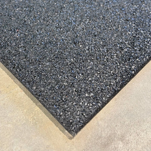 Pavimento per Palestra Professionale - 100x100x1,5 cm | PP15 - Visuale Ravvicinata Angolo