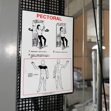 Machine pectorale Technogym | Occasion - Vue d’utilisation du produit