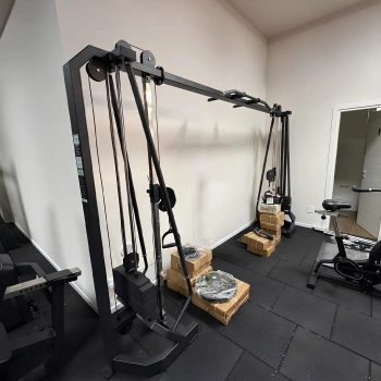 Crossover Cables - FMT | Cable Crossover | Polyherculin | Gym - Full view of equipment 2