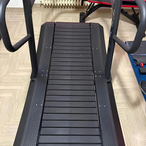 Tapis de course incurvé 20 km/h - TRC35 | Professional - Top View Course Surface