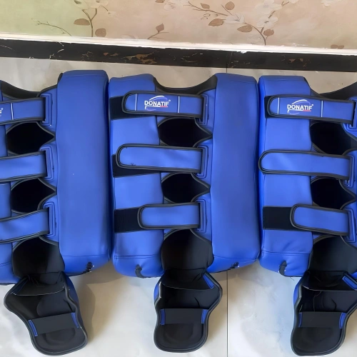 Calf Kick Pads da Combattimento | Professionali - Visuale Posteriore