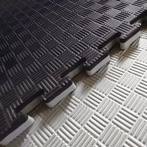 Tatami de gimnasio 100x100x3 cm | Tatami para el deporte - Karate - Acabado visual