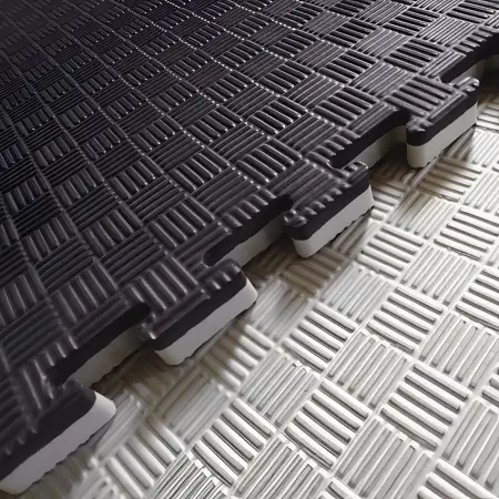 Tatami de gimnasio 100x100x3 cm | Tatami para el deporte - Karate - Acabado visual