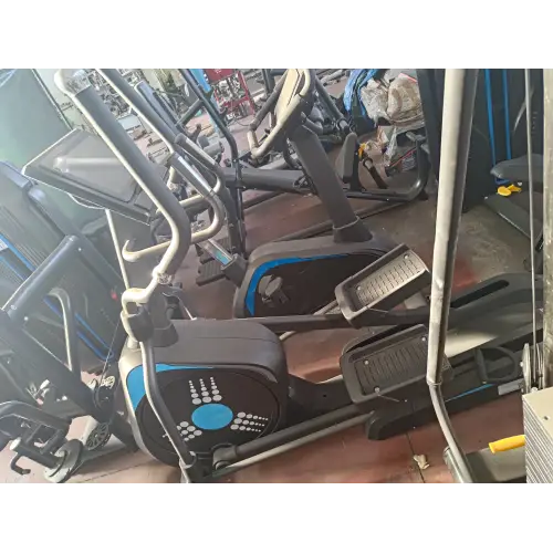 Réalité virtuelle elliptique - X6 | Rimini Bien-être 2024 - Vue Complète