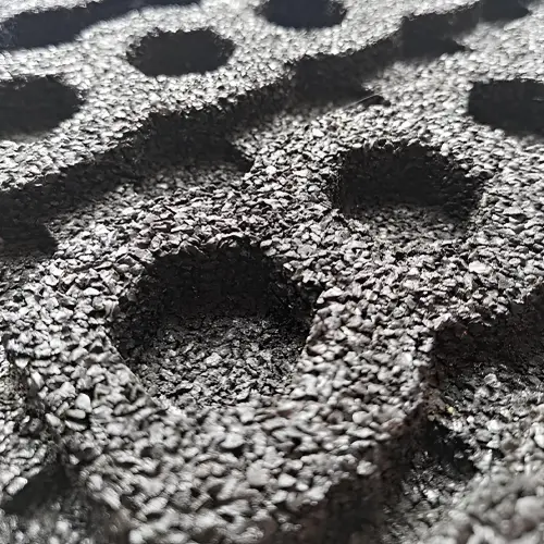 Rubberized Tile 4 cm - Outdoor | Sports Flooring - Close-Up View of Lower Surface