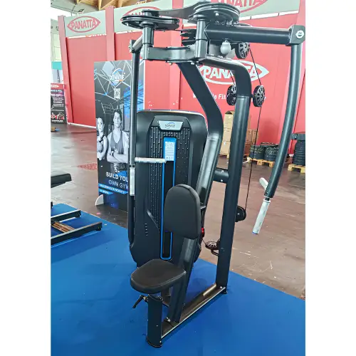 Pec Fly et Delt Arrière - X6 | Salon du bien-être de Rimini 2024 - Vue complète dans la chambre