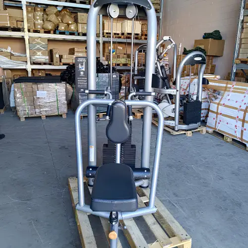 Diverging Seated Row Matrix with Weight Pack | Second Hand - Front View