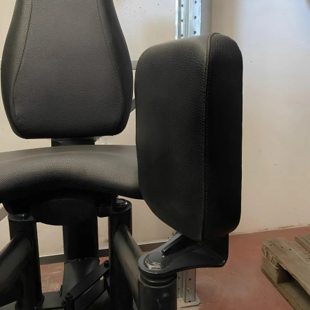 Abductor & Adductor - X6 | Rimini Wellness Fair 2024 - Padding View