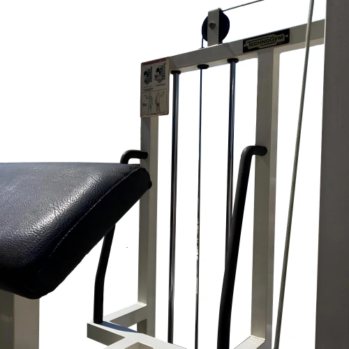 Beinbeuger im Stehen für das Fitnessstudio - TechnoGym | Second Hand - Nahaufnahme