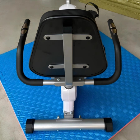 Exercise Bike with 8 Resistance Levels | Second Hand - Backrest Rear View