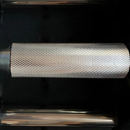 Adjustable Handlebar 4-24 kg | Increment every 4 kg - Knurling View