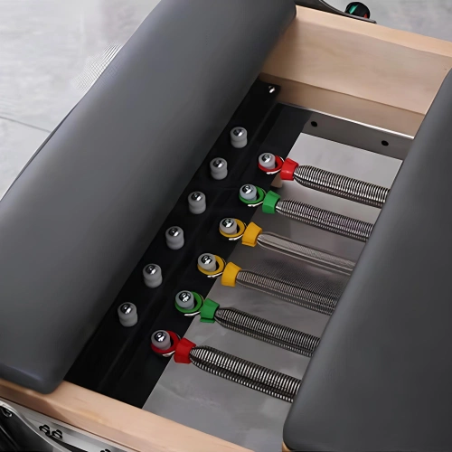 Máquina de Pilates Reformer - PM5 | Profesional - Visual suave