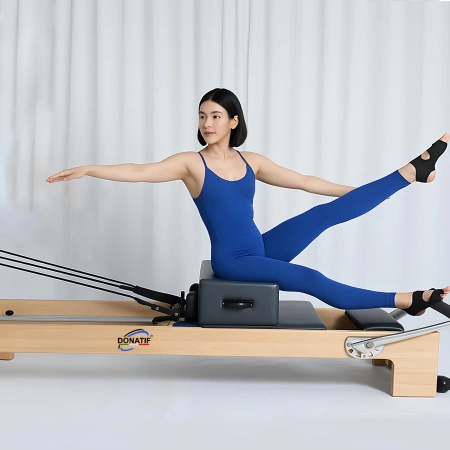 Pilates Reformer con Trineo Central - PM7 | Profesional - Ejercicio Visual