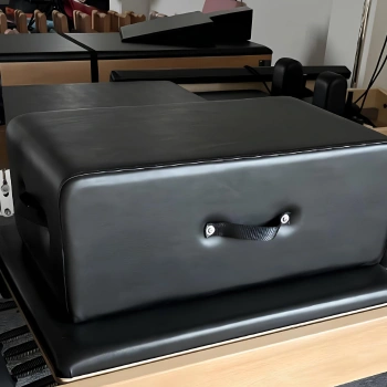 Pilates Reformer with Central Sled - PM7 | Professional - Full View 2