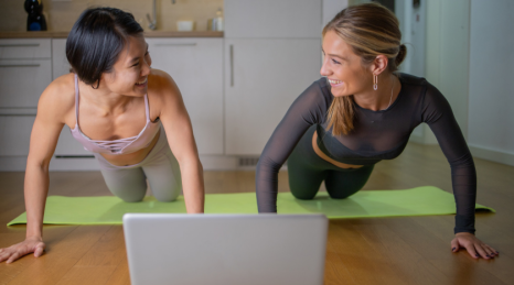 Allenamento Casa: 7 Esercizi Base Senza Attrezzi