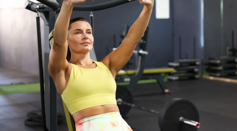 Allenamento Spalle: Esercizi e Programma Completo 2026