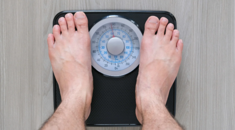 Déficit calorique : la science de la perte de poids qui fonctionne