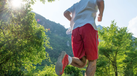 Tempo Run: Was es ist und wie du damit deine Fortschritte beim Laufen messen kannst