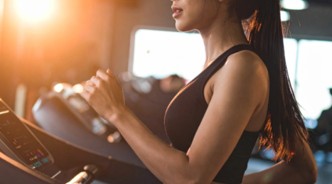 I benefici reali di 20 o 30 minuti al giorno di tapis roulant