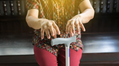 Allenamento della forza nel paziente con Parkinson: benefici e attrezzi