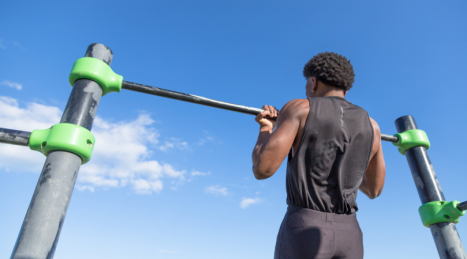 Routine streetlifting low impact: allenarsi anche con dolori o mobilità ridotta