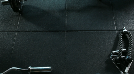 Quanto costa pavimentare una home gym e da cosa dipende davvero