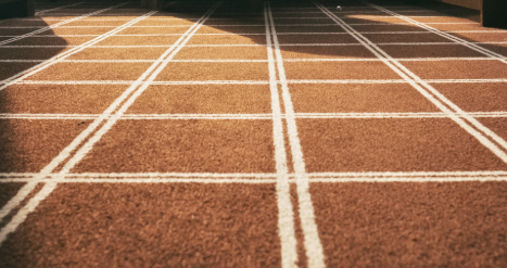 Pavimenti antitrauma, antirumore e antiscivolo: quando servono davvero