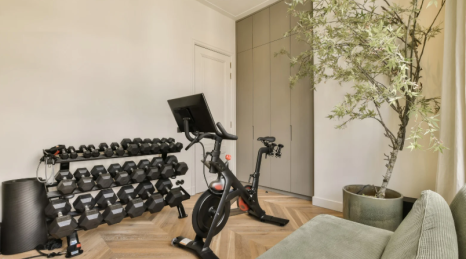 Garage gym or home gym in apartment: which solution really makes more sense
