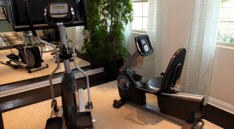 How to set up a compact space to train different goals without chaos