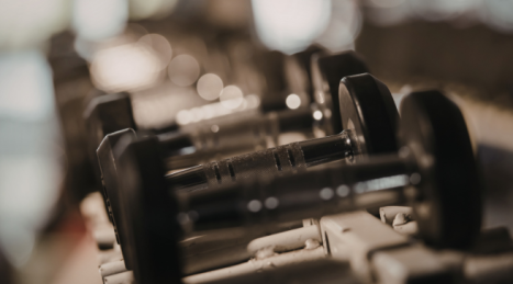 Come costruire un set manubri coerente senza duplicare pesi e funzioni