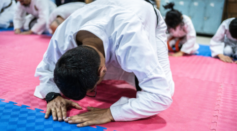 Tatami puzzle o soluzione professionale: quale conviene davvero in uno studio combat